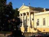 Monument to orange