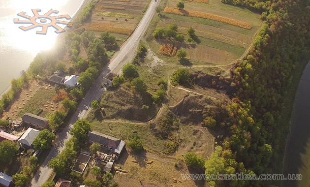 Залишки бастіонів біля Львівської брами в Окопах Святої Трійці на Тернопіллі