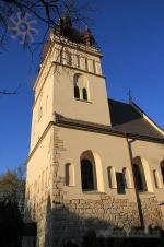 Церква св. Параскеви знаходиться у Шевченківському районі Львова