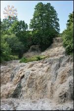 16-метровий Джуринський водоспад