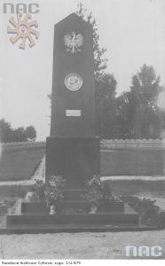 Пам'ятник Пілсудському в Великих Дедеркалах, 1931 р.