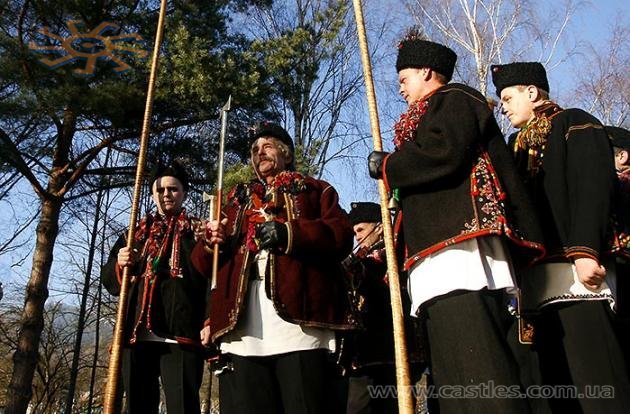 "Береза" Іван Зеленчук з своєю ватагою. Колядування 7 січня 2010 р.