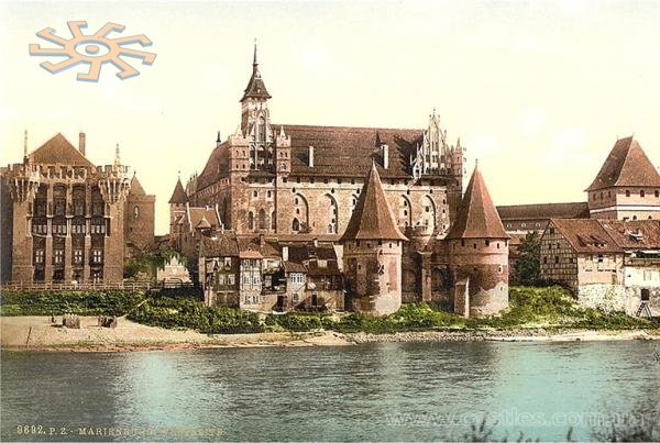 Стара кольорова (розкрашена?) фотографія. Тоді Мальборк ще був Марієнбургом.