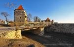 Не зовсім реконструкція: міст до замку в Скалаті. Фото 10.03.2014