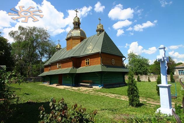 Троїцька церква (1860) у селі Солоному поблизу Товстого.