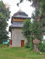 Дзвіниця старої церкви у Деренівці