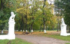 Початок "цукрової" алеї.