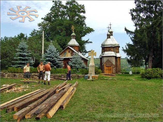 Зіньків. Йде реставрація. 20 серпня 2007р.